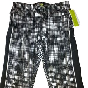 NEW Nautica Womens Size M Wicking Stretch Leggings Athletic Sport Gym workout